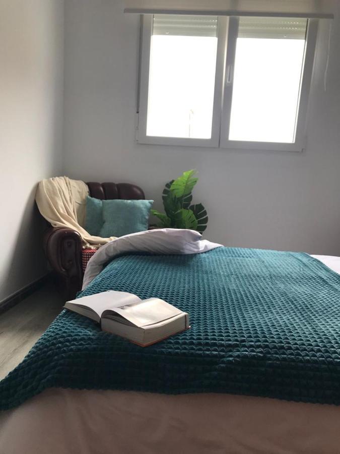 Campo De Estrellas Apartment ซานติอาโก เด กอมโปสเตลา ภายนอก รูปภาพ